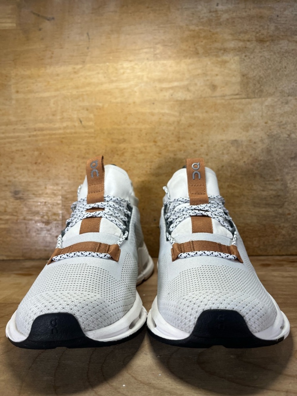 On CloudNova REFLECTIVE Women Size 7 Running Shoes Sneakers White Pearl Brown - Picture 2 of 12